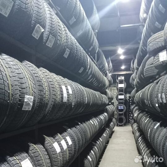 Dunlop Winter Maxx SJ8 235/65 R17 108R