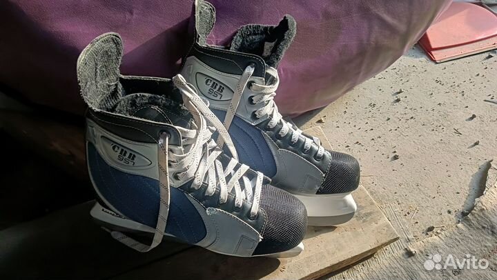Коньки 43р