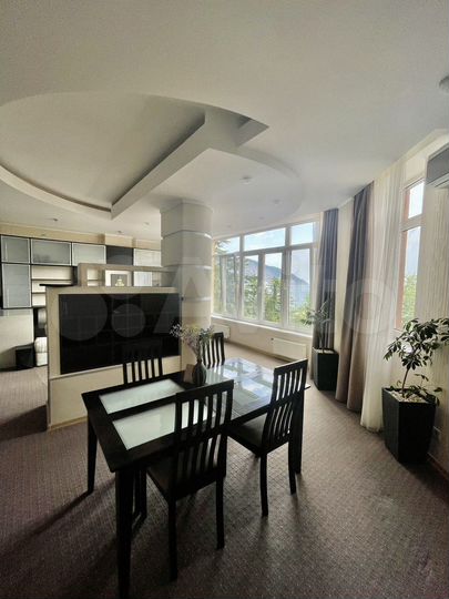 2-к. квартира, 105 м², 2/11 эт.