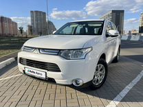 Mitsubishi Outlander 2.0 CVT, 2012, 238 500 км, с пробегом, цена 1 565 000 руб.