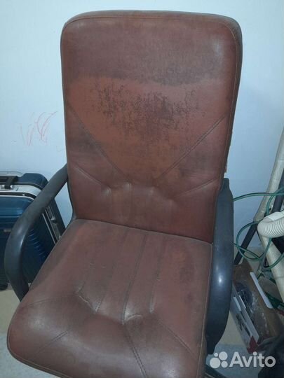 Компьютерное кресло