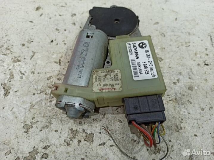 Моторчик люка бмв 5 E60/E61