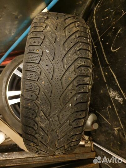 Matador MP 50 Sibir Ice SUV 215/65 R16