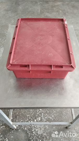 Ящик пластиковый