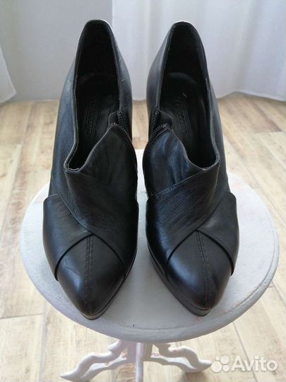 Ботильоны ботинки туфли 36,38 размера