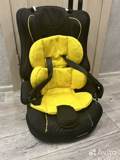 Автомобильное кресло