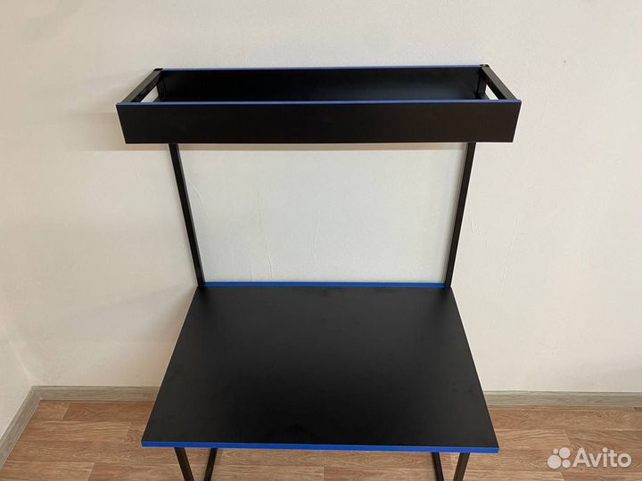 Компьютерный стол для компьютерных клубов