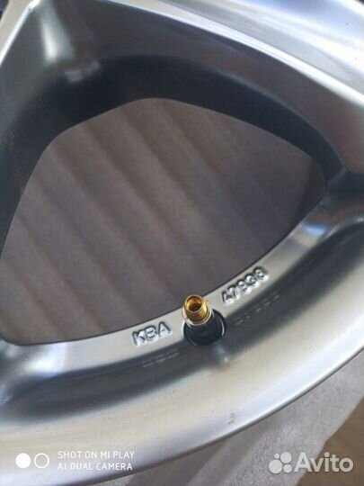 Литой диск R16