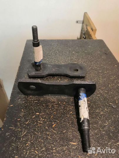 Серьга рессоры Ford Transit