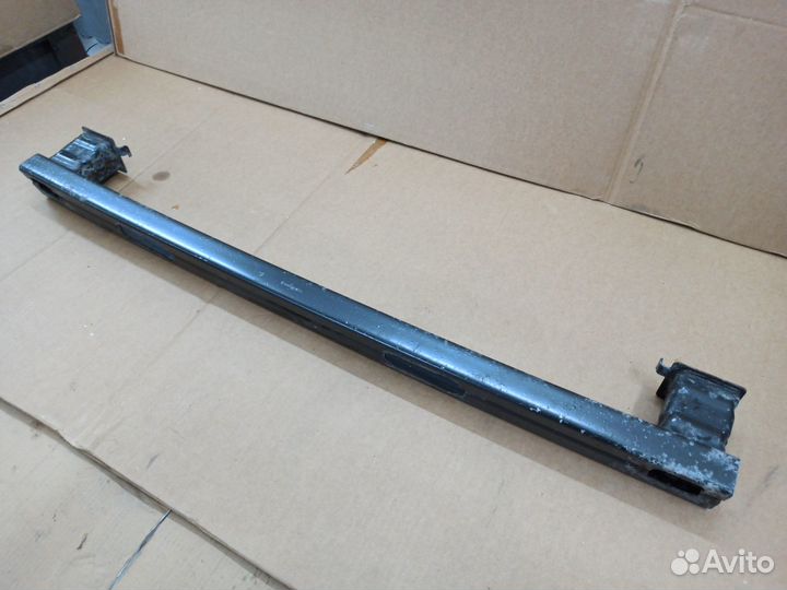 Усилитель бампера заднего Mercedes Vito W447