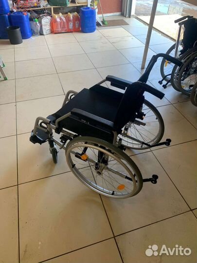 Инвалидная коляска