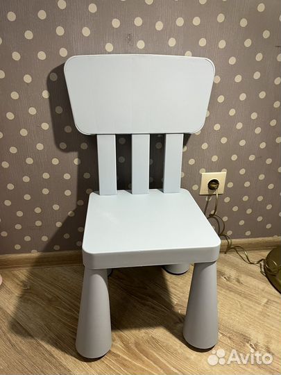 Детский стол и стулья IKEA