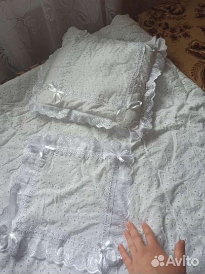 Одеяло подушка распашонка чепчик