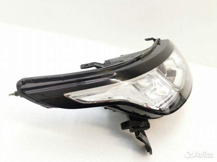 Фара передняя правая Land Rover Range Rover Sport