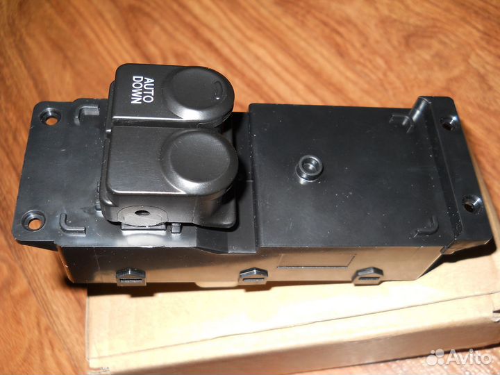 Блок управления стеклоподъемника hyundai Verna