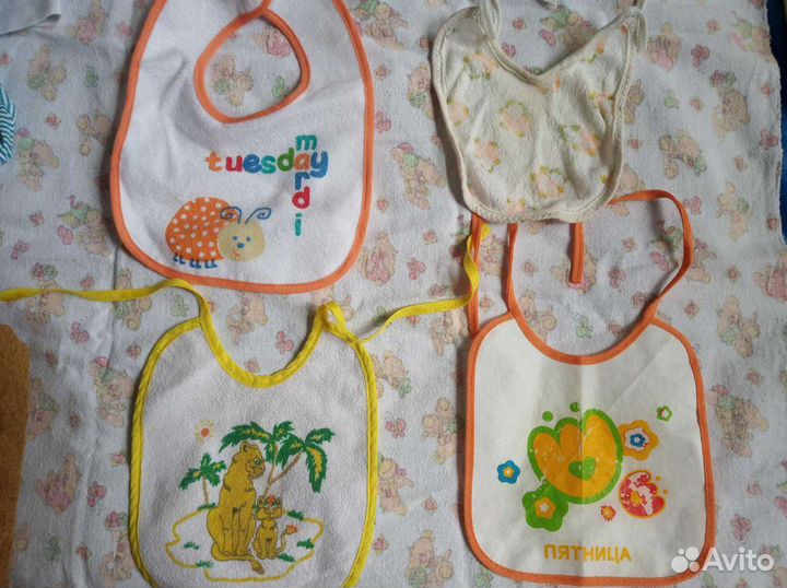 Фартучки - слюнявчики