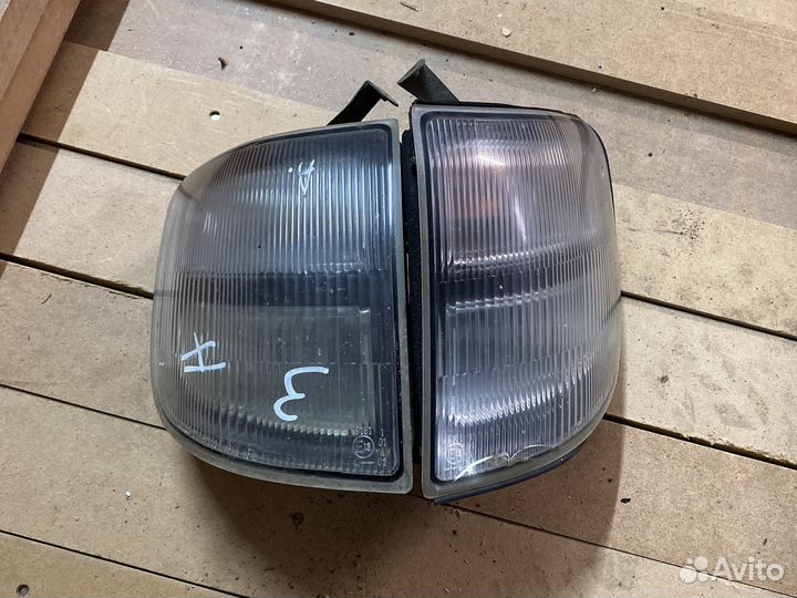 Габариты Pajero 2 рестайл MR376366 MR376367