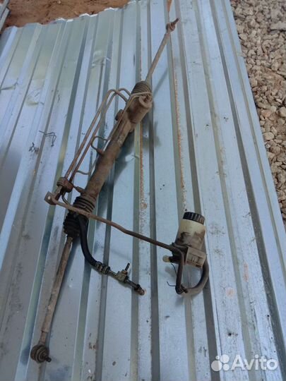 Рулевая рейка и рулевой колонка