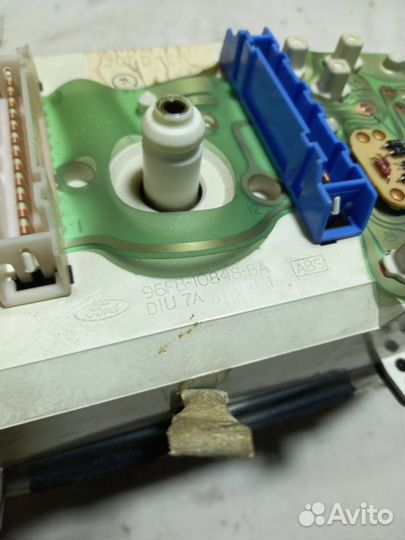 Щиток панель приборов Форд Эскорд универсал 1 1996