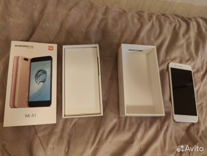 Xiaomi Mi A1 Android One, 4/64 ГБ