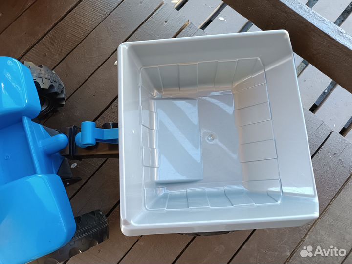 Игрушечный трактор с прицепом полесье