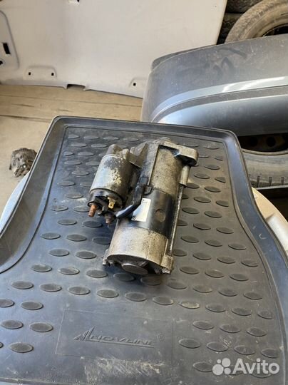 Стартер Mitsubishi Pajero Sport 4D56 M002T8