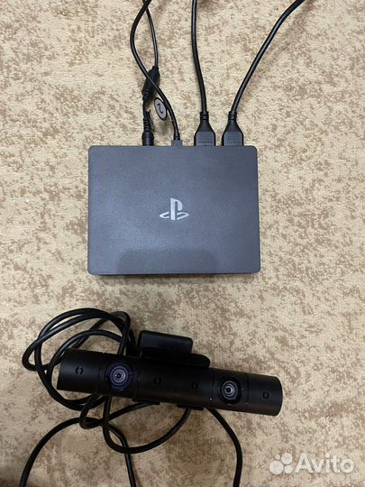 PlayStation 4 с VR комплектом + 2 игры