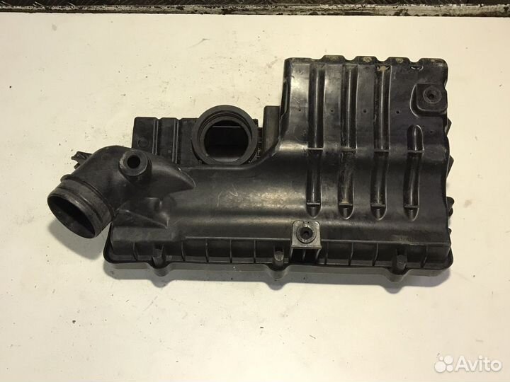 Корпус воздушного фильтра Фольцваген Поло Седан