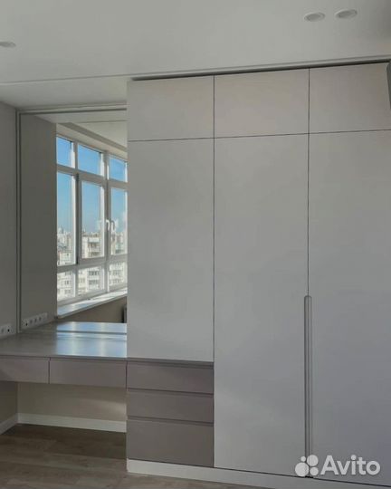 Шкаф распашной с фрезеровкой