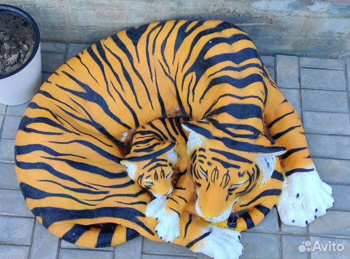 Садовая фигура Тигр с тигренком