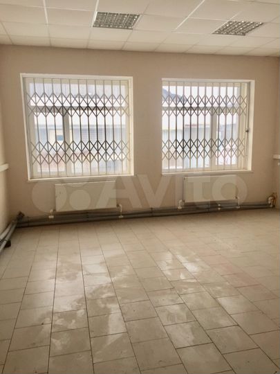 Свободного назначения, 100 м²