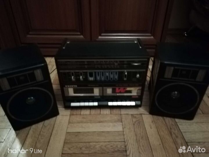 Музыкальный центр