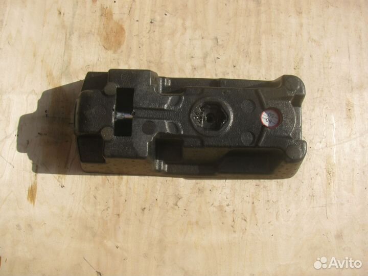 Компрессор крюк Chevrolet Cruze Orlando Aveo