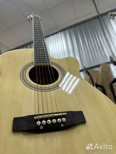 Акустическая / Классическая гитара Elitaro