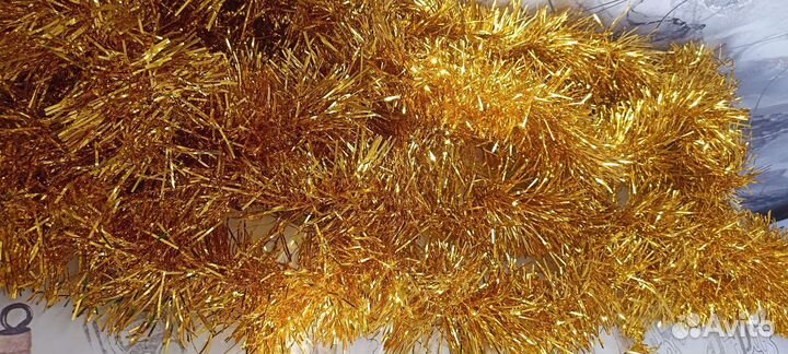 Новогодние игрушки на елку