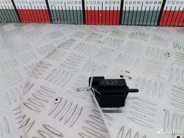 Клапан вакуумного управления Audi A4 B5 1999