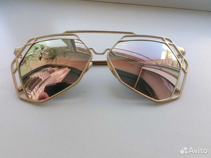 Солнцезащитные очки женские