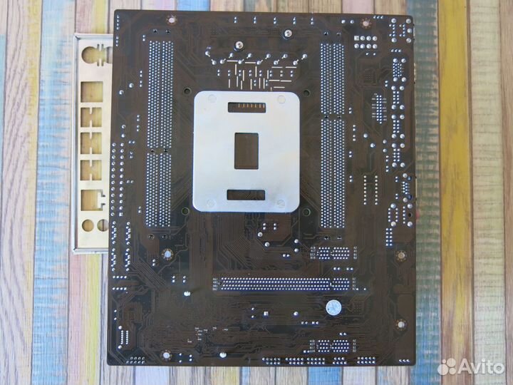 X79 + Xeon e5-2689 + 24Gb DDR3