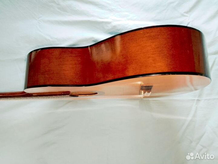 Гитара yamaha c40