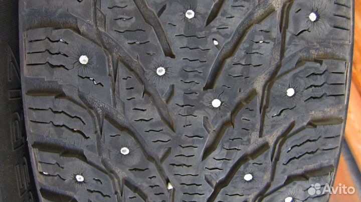 Nokian Tyres Hakkapeliitta 9 SUV 225/6 R17 106T