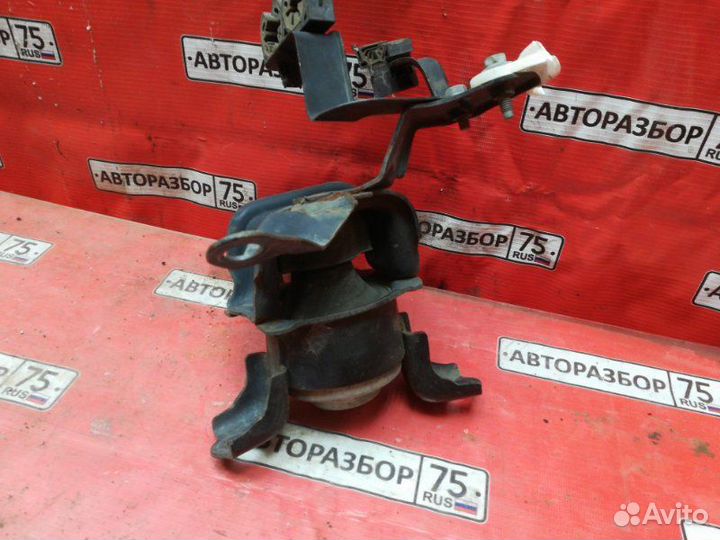 Подушка двигателя правая Toyota Premio ZRT260