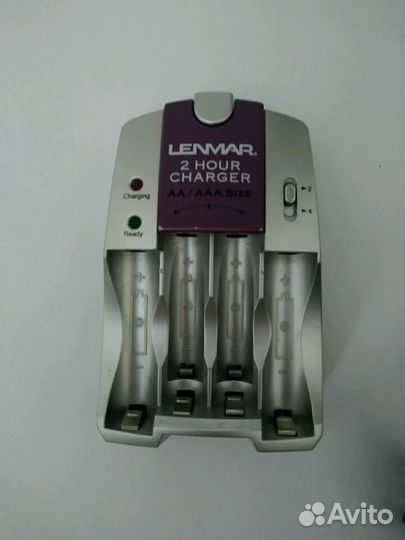 Зарядное устройство Lenmar Pro32