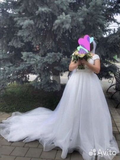 Свадебное платье