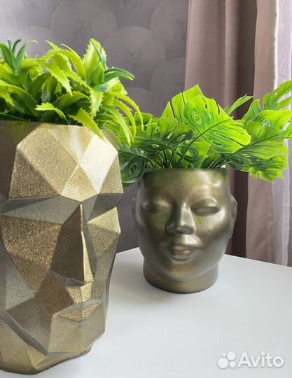 Композиция из искусственных растений