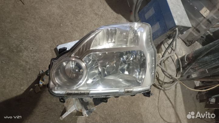 Передняя левая фара nissan x-trail t31