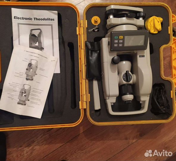 Теодолит электронный