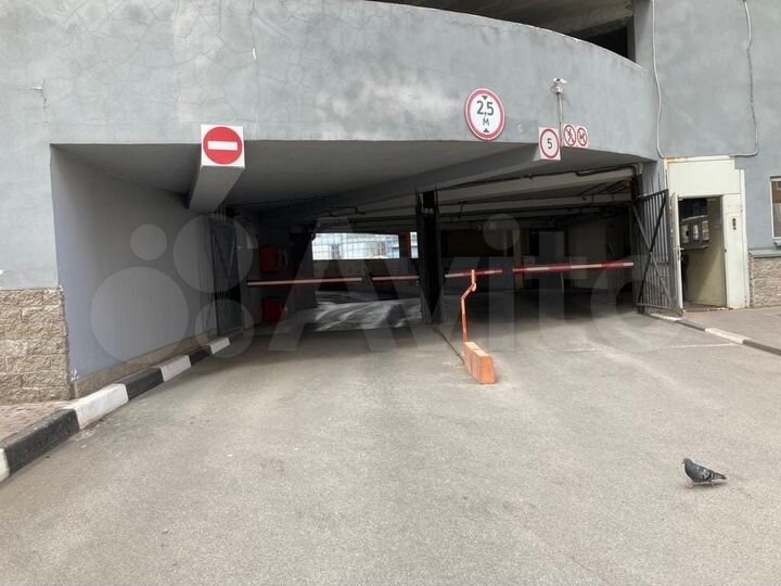 Машиноместо, 13 м²