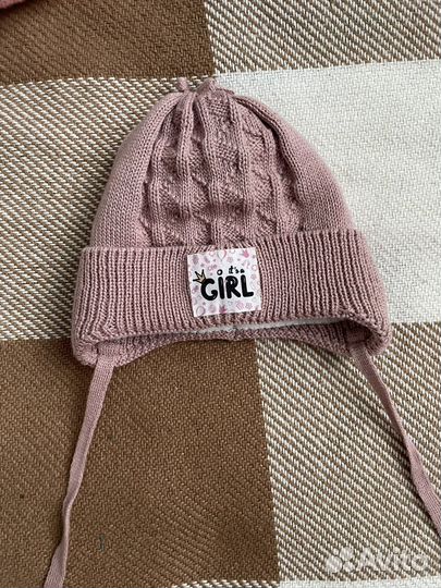 Шапка новая на девочку