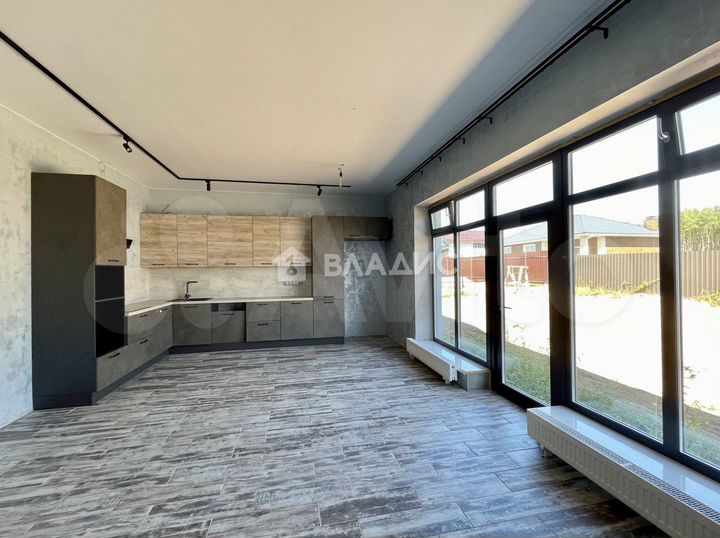 Дом 91,1 м² на участке 6 сот.