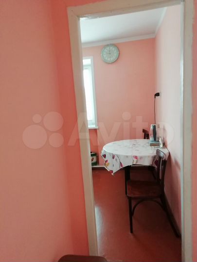 2-к. квартира, 41 м², 1/3 эт.